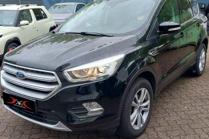 Ford Kuga 89.000 km 9.999 &euro; Hannover 30453