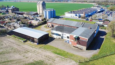 HALLENKOMPLEX MIT FREIFLÄCHEN UND WIESE - Gewerbeobjekt Ilsede | Angebot:26934351