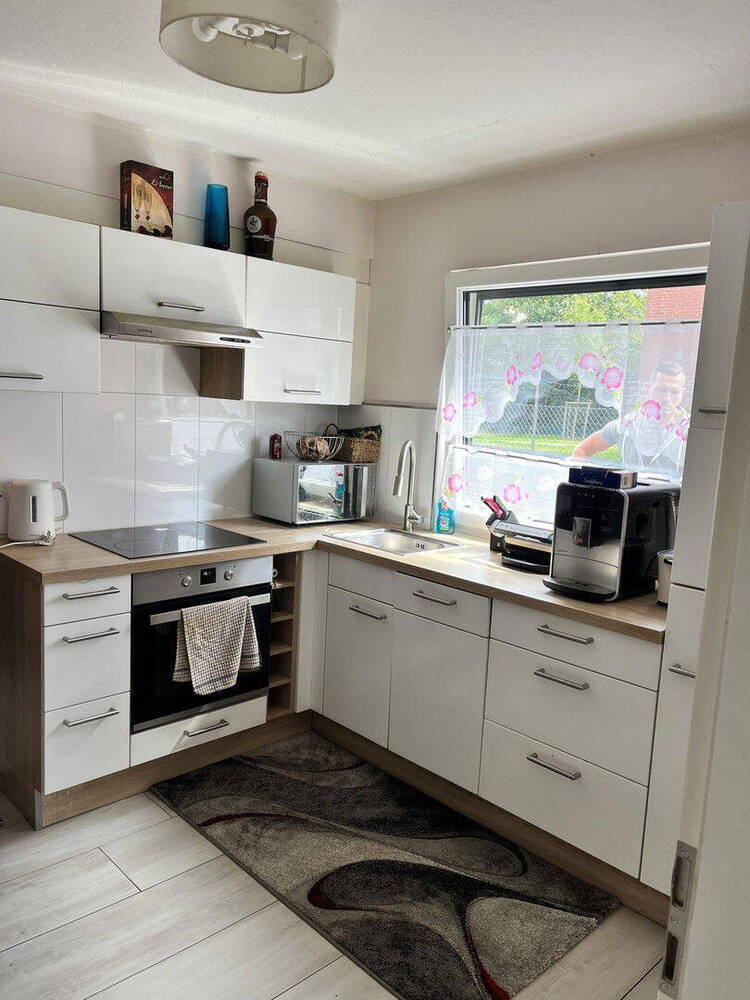 GewerbeImmobilie mit Halle, Büros, Wohnung & Garagen in LaatzenGrasdorf - vielseitig nutzbar