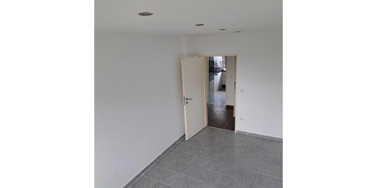 Erdgeschoßwohnung Garbsen - 3 Zimmer, 70 m&sup2;, 833&euro; | Angebot:26089525