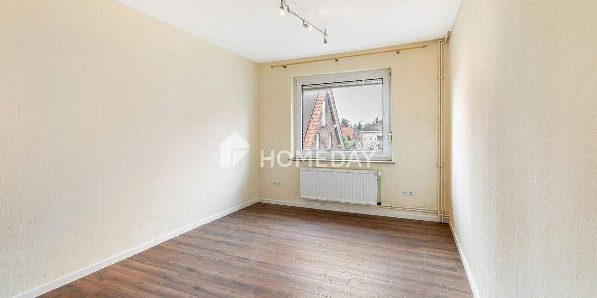 Saniertes, leerstehendes 3-Familien-Mehrgenerationenhaus in Bothfeld mit Keller 8 zimmer