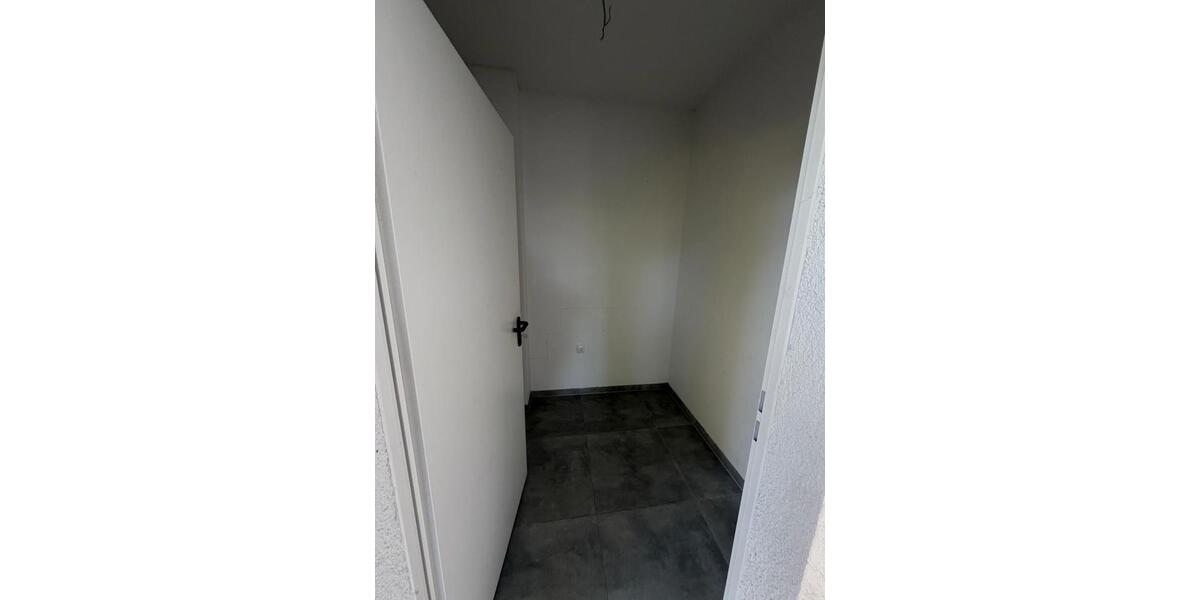 Etagenwohnung Sehnde - 3.5 Zimmer, 110 m&sup2;, 1.190&euro; | Angebot:26269919