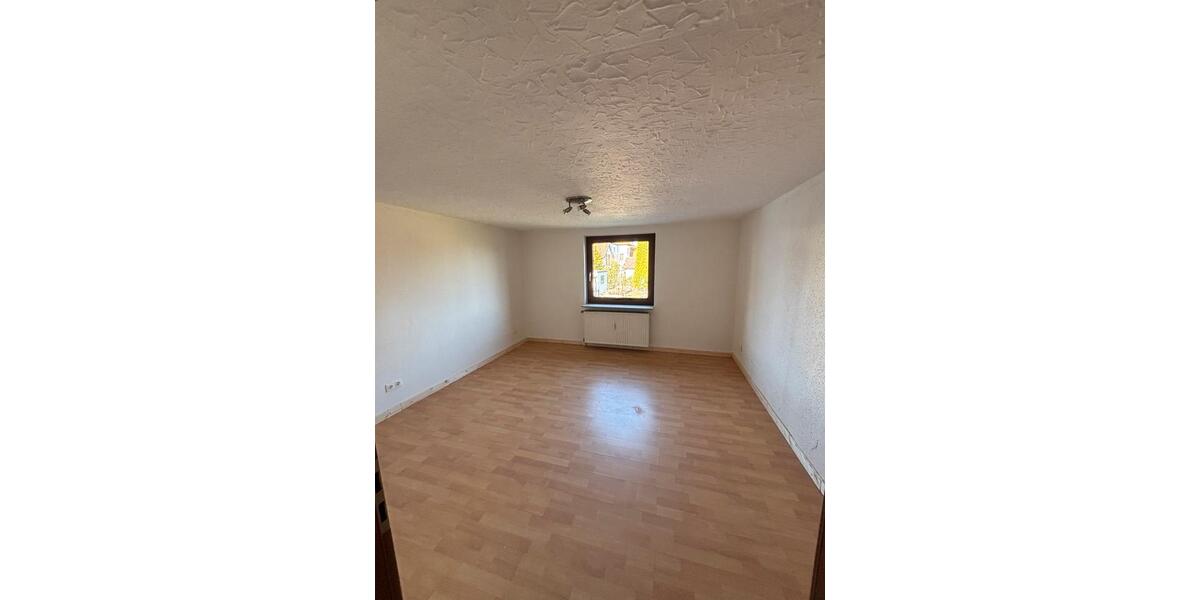 Etagenwohnung Gehrden - 3 Zimmer, 70 m&sup2;, 1.100&euro; | Angebot:26073936