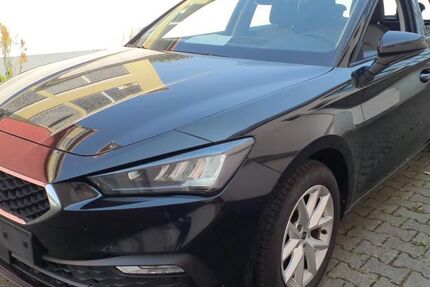 Seat Leon 127.900 km 14.490 € Peine 31226