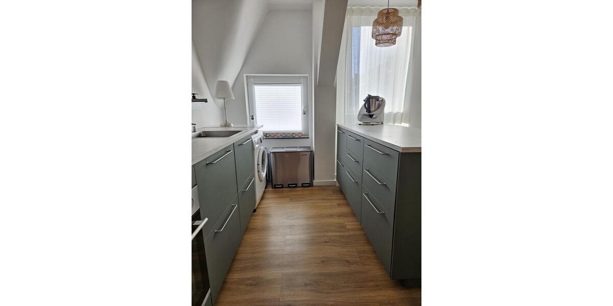 Dachgeschoßwohnung Hannover Vahrenwald-List - 7 Zimmer, 105 m&sup2;, 1.800&euro; | Angebot:27630855