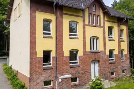 Haus Bad Münder am Deister - 14 Zimmer, 330 m&sup2;, 330.000&euro; | Angebot:26906055