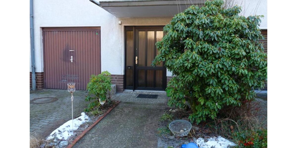 Reihenhaus Hannover Buchholz-Kleefeld - 7 Zimmer, 180 m&sup2;, 520.000&euro; | Angebot:25086228