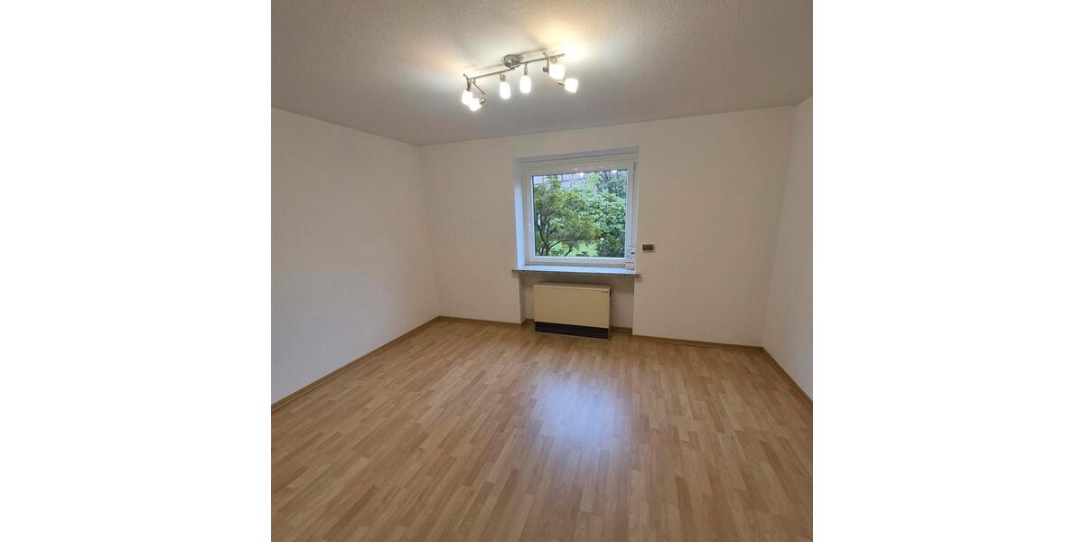 Traumhafte 4-Zimmer-Wohnung mit Garten und Garage - barrierefrei 4 zimmer