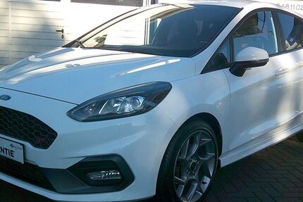 Ford Fiesta 101.000 km 13.750 € Gronau (Leine) OT Brüggen 31028