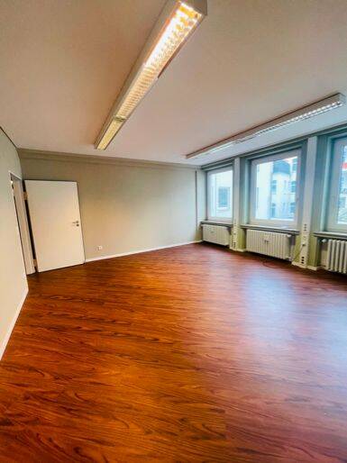 Büro mit zwei Räumen (Verbindungstür) | Gesamt 40qm - All-in-Miete
