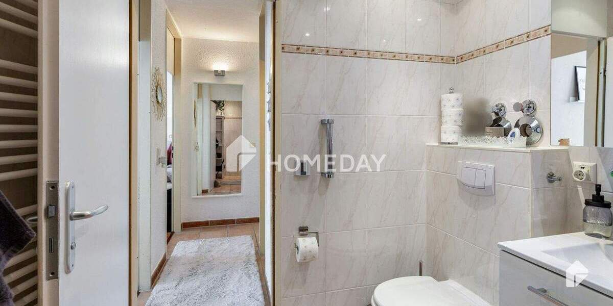 Zentral gelegen am Ufer der Ihme: ETW mit SW-Loggia im Ihme-Zentrum 3 zimmer