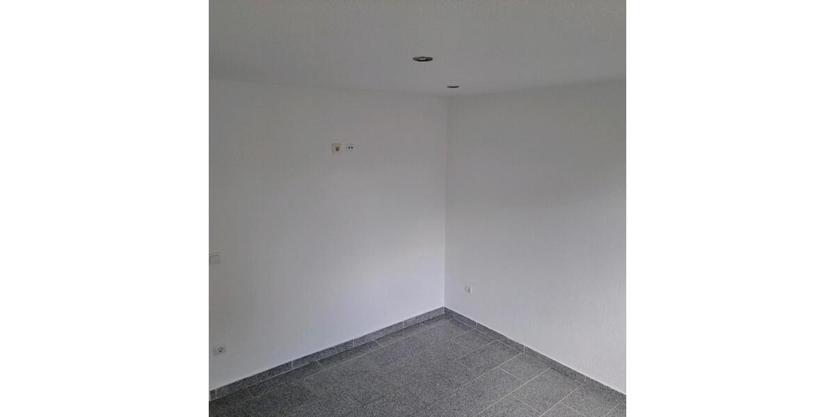 Erdgeschoßwohnung Garbsen - 3 Zimmer, 70 m&sup2;, 833&euro; | Angebot:26089525
