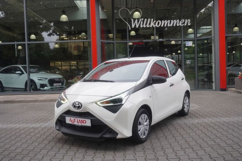 Aygo (X)