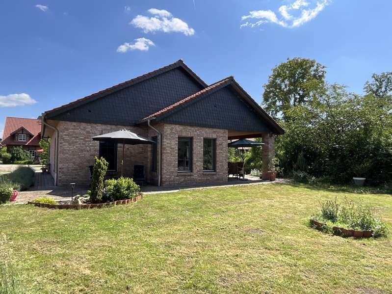 Haus zum Kaufen in Edemissen 450.000 € 129 m²