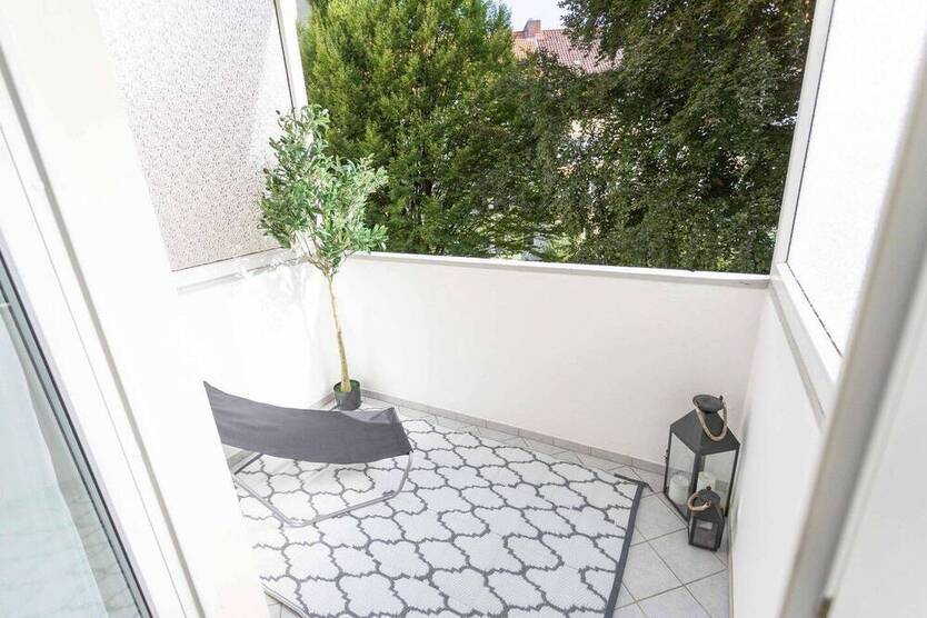 Im Herzen der List, 2 Zimmer + 2 Balkone - provisionsfrei