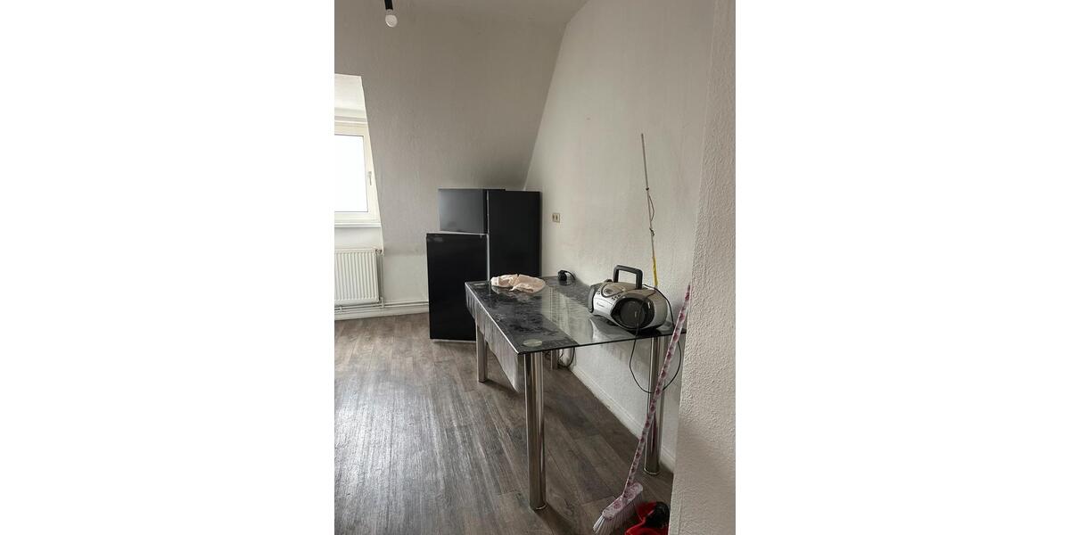 3 Zimmer Küche Bad DG 2. OG 3 zimmer