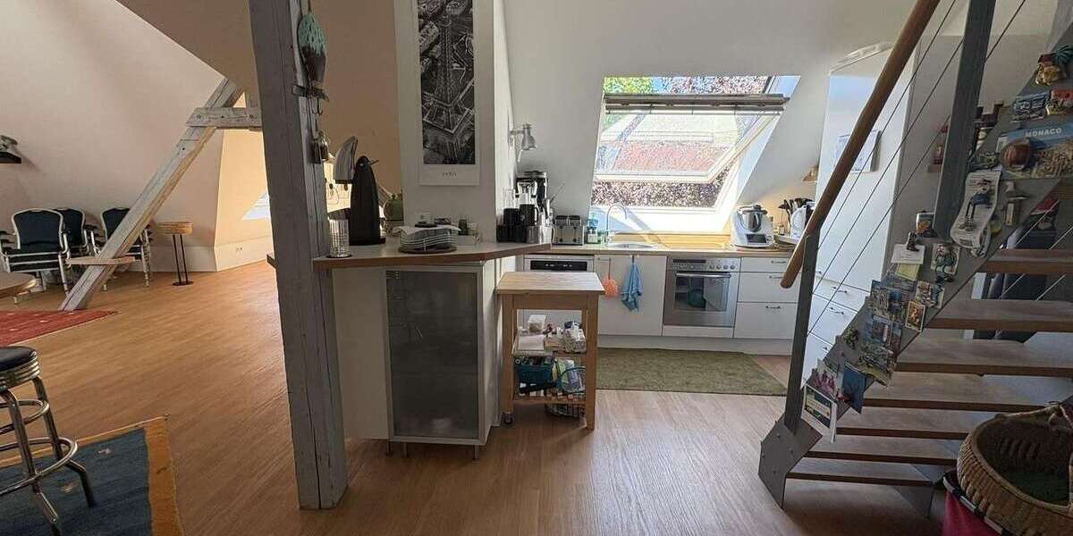 Etagenwohnung Hannover Mitte - 3 Zimmer, 214 m&sup2;, 2.600&euro; | Angebot:26928839