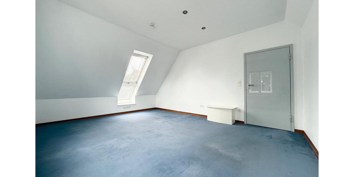 Doppelhaushälfte Wedemark - 8.5 Zimmer, 217 m&sup2;, 2.200&euro; | Angebot:27607795