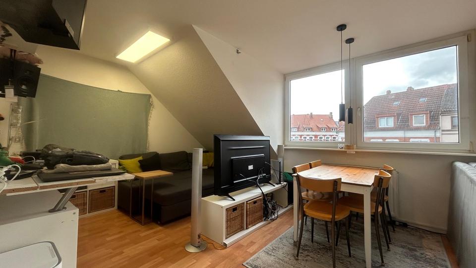 Dachgeschoßwohnung Hannover Vahrenwald-List - 2 Zimmer, 45 m&sup2;, 580&euro; | Angebot:26288975