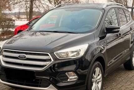 Ford Kuga 100.575 km 10.490 &euro; Neustadt 31535