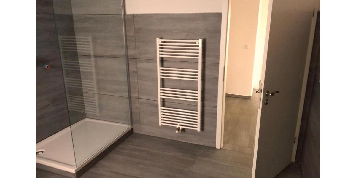 Doppelhaushälfte Hannover - 6 Zimmer, 154 m&sup2;, 1.500&euro; | Angebot:26035556