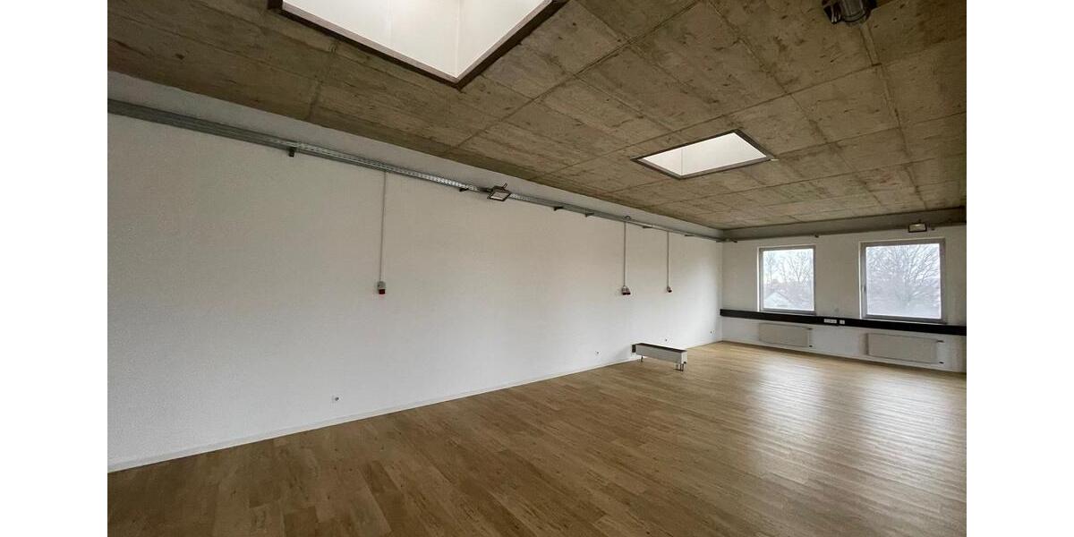 Gewerbeobjekt Langenhagen Brink - 1.300&euro; | Angebot:24694811