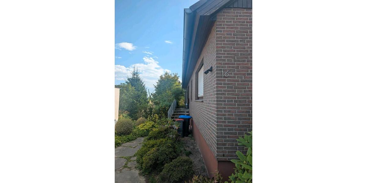Einfamilienhaus Bad Münder am Deister - 5 Zimmer, 180 m&sup2;, 2.000&euro; | Angebot:27533348
