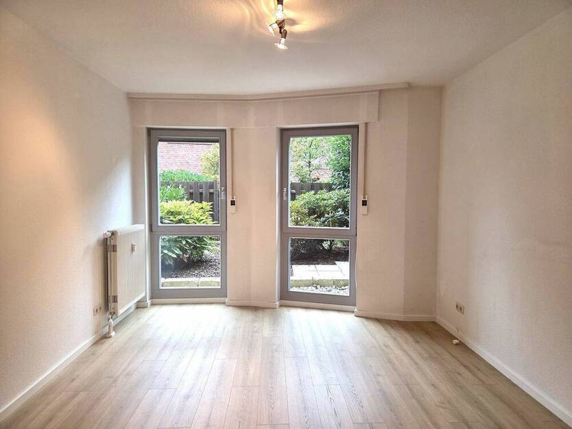 Bothfeld! Attraktive 4-Zimmer-Wohnung mit 2 Terrassen und Gartenanteil!