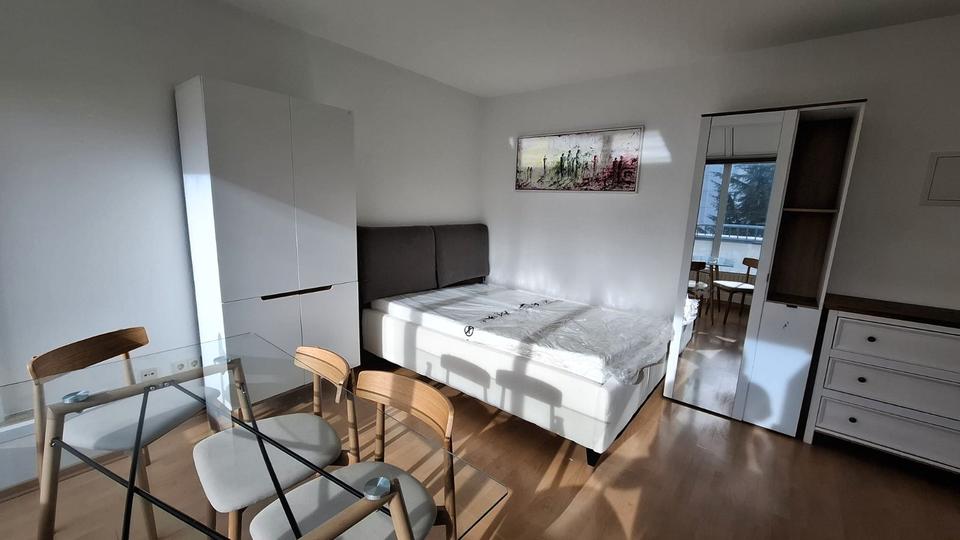 Etagenwohnung Hannover Herrenhausen-Stöcken - 1 Zimmer, 35 m&sup2;, 649&euro; | Angebot:26615474