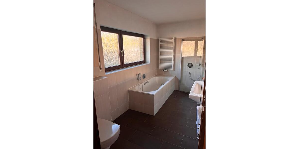 Einfamilienhaus Wennigsen (Deister) - 3.5 Zimmer, 135 m&sup2;, 1.400&euro; | Angebot:25302613