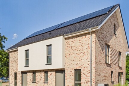 Neubau-Doppelhaushälfte in Alt-Godshorn mit PV-Anlage und Carport - Haus Langenhagen Godshorn | Angebot:27672357