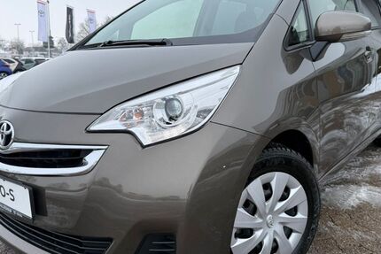 Toyota Verso-S 55.299 km 11.990 &euro; Hildesheim 31137