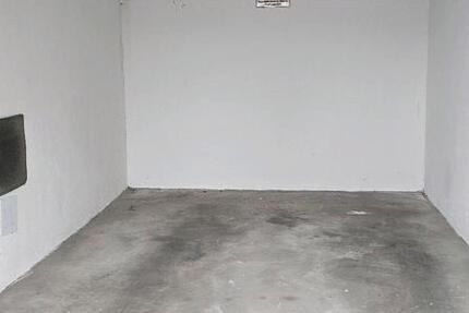 Garagen / Stellplätze Hannover Herrenhausen-Stöcken - 100&euro; | Angebot:26408013