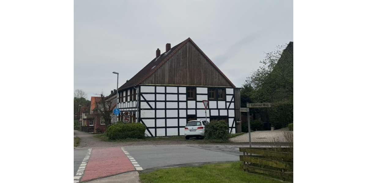 Etagenwohnung Bad Münder am Deister - 7 Zimmer, 300 m&sup2;, 195.000&euro; | Angebot:27296048