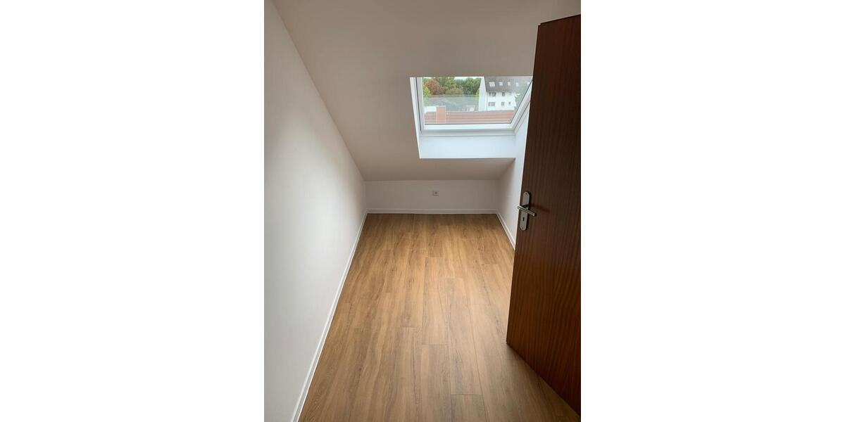 Etagenwohnung Hannover Döhren-Wülfel - 3.5 Zimmer, 119 m&sup2;, 1.285&euro; | Angebot:26455824
