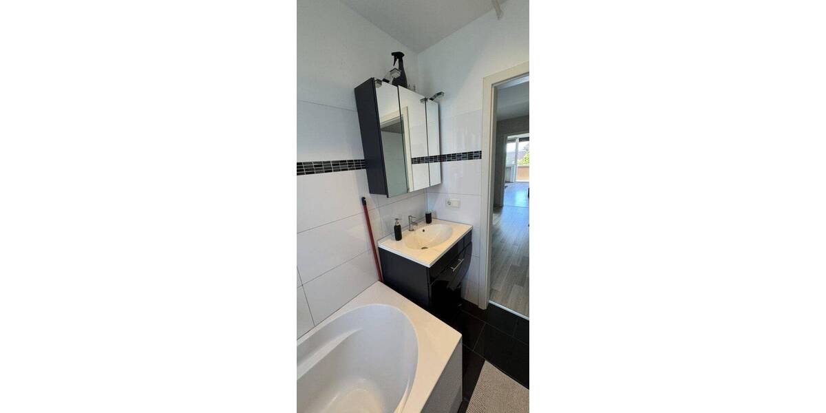 Etagenwohnung Hannover Vinnhorst - 2 Zimmer, 49 m&sup2;, 180.000&euro; | Angebot:26795103