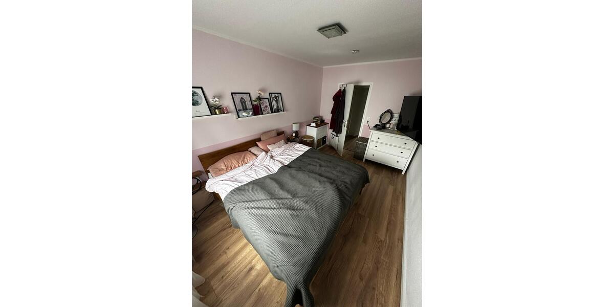 Etagenwohnung Ronnenberg - 3 Zimmer, 90 m&sup2;, 290.000&euro; | Angebot:24744733