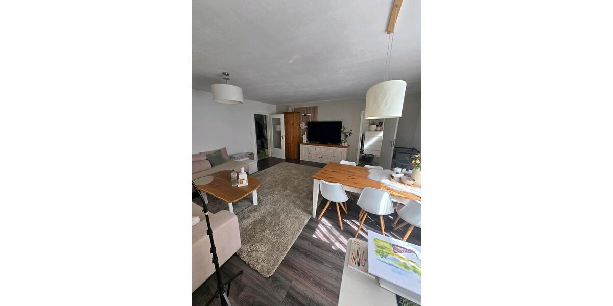 Hochparterre Hannover Herrenhausen-Stöcken - 3 Zimmer, 80 m&sup2;, 1.000&euro; | Angebot:27594920