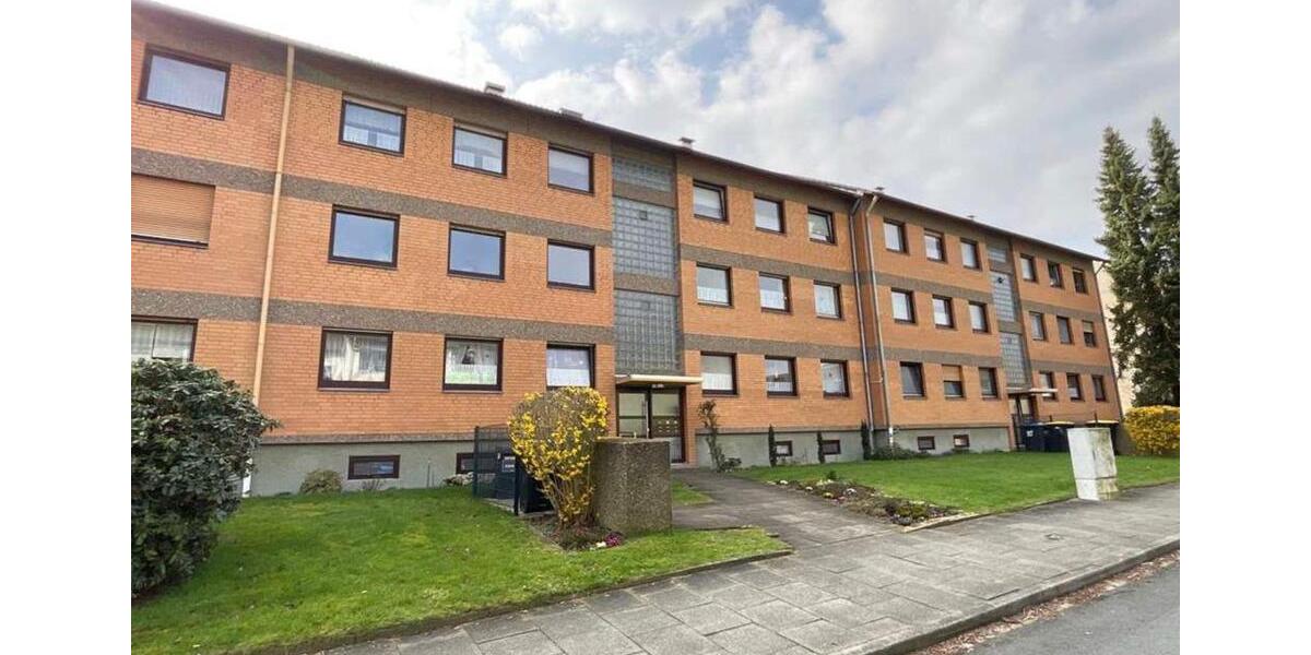 Attraktive 3 Zimmer Wohnung, plus Mansardenzimmer mit Badezimmer, zimmer