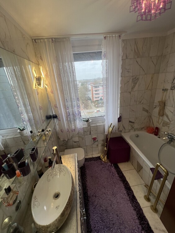 REDUZIERT! Saniertes Penthouse in Laatzen – 3-Zimmer-Traumwohnung mit Balkon & Fahrstuhl! 3 zimmer