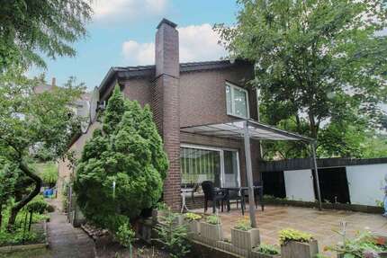 Haus zum Kaufen in Lehrte 799.000 € 555.15 m² 23 zimmer