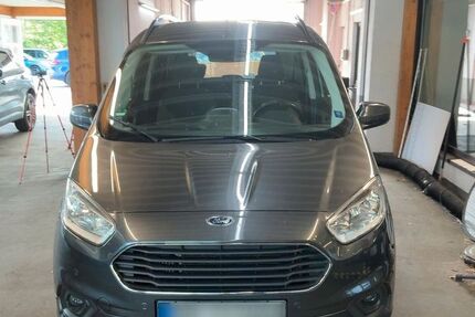 Ford Tourneo Courier 129.000 km 8.490 &euro; HANNOVER 30177