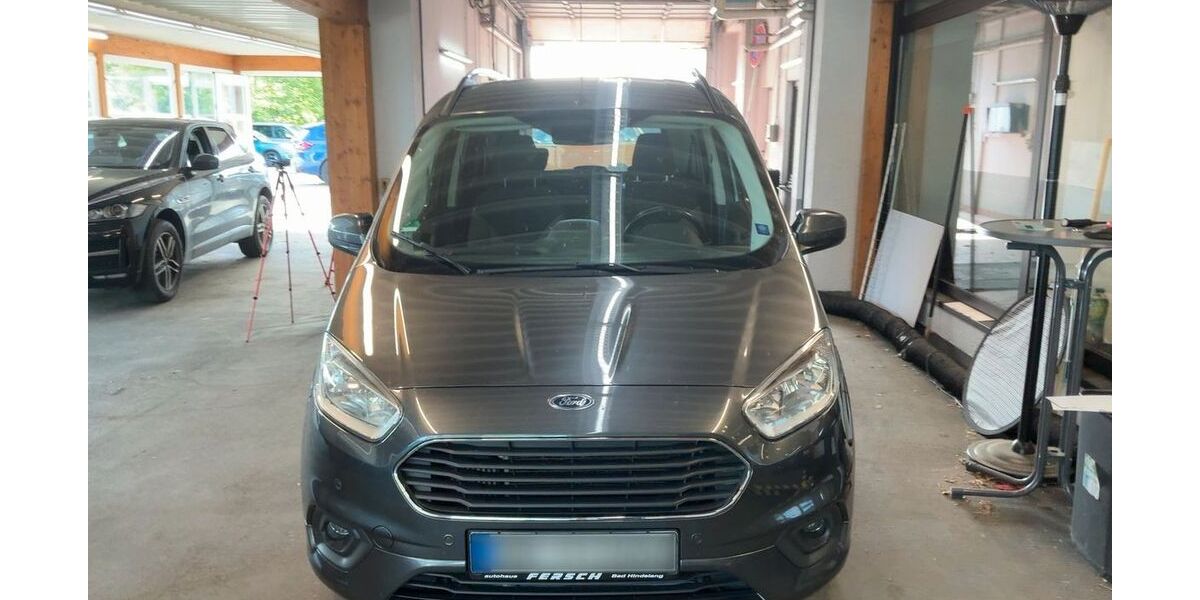 Ford Tourneo Courier 129.000 km 8.490 &euro; HANNOVER 30177