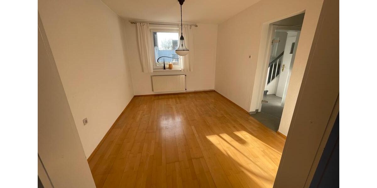 Doppelhaushälfte Hannover Döhren-Wülfel - 5 Zimmer, 130 m&sup2;, 460.000&euro; | Angebot:25299419