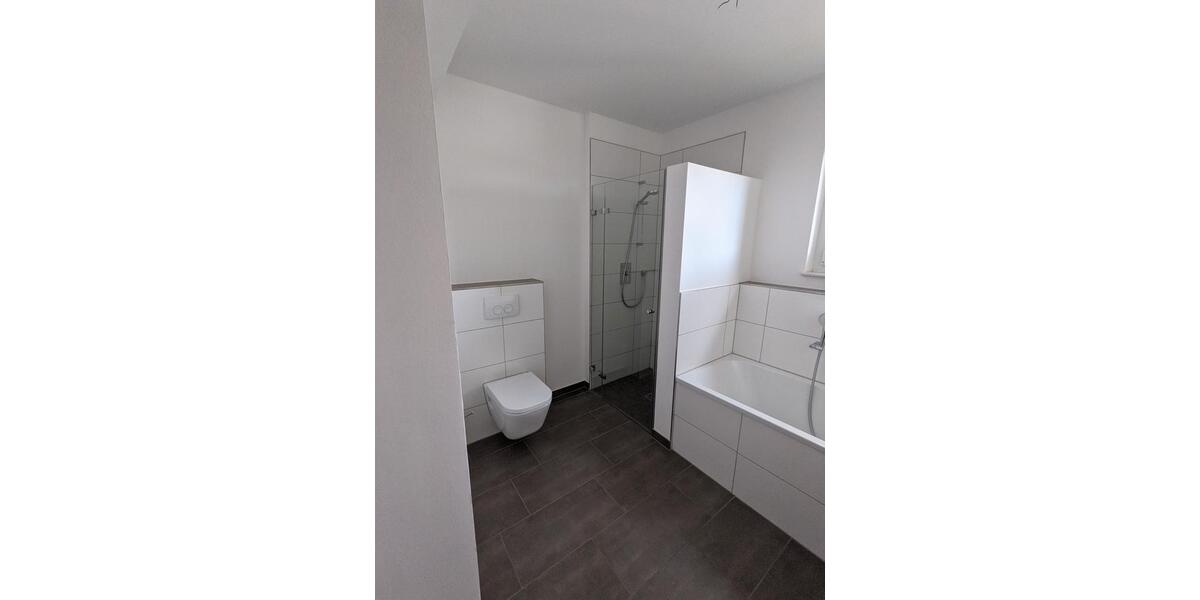 Einfamilienhaus Isernhagen - 3 Zimmer, 93 m&sup2;, 1.300&euro; | Angebot:26348232