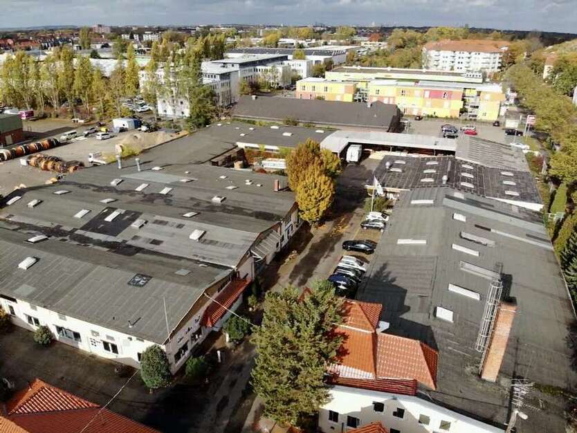 Halle in Hannover 2.490.000 € 4652 m²