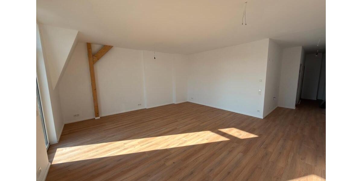 Etagenwohnung Hannover Nord - 2 Zimmer, 73 m&sup2;, 16&euro; | Angebot:25394109