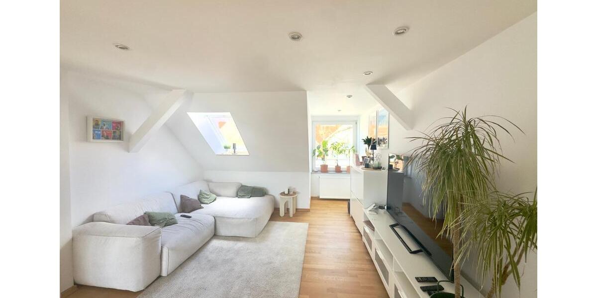 Dachgeschoßwohnung Hannover Bult - 3 Zimmer, 78 m&sup2;, 1.095&euro; | Angebot:26327302