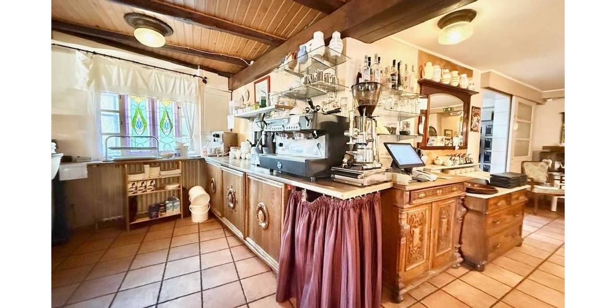 Historisches Fachwerkhaus mit 2 Wohneinheiten + Antiquitätencafé, Nähe Luther See 6 zimmer