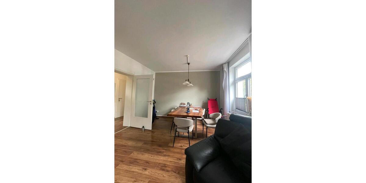 Etagenwohnung Hannover Döhren-Wülfel - 5 Zimmer, 110 m&sup2;, 1.100&euro; | Angebot:27591769